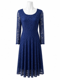 Vestido de Encaje Floral Azul Marino con Manga Larga